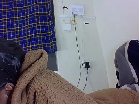 yummyqueenk live cam on StripChat
