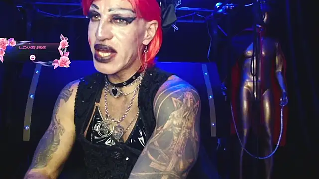 LILITHMADAME live cam on StripChat