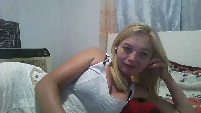 Lola_115 live cam on StripChat