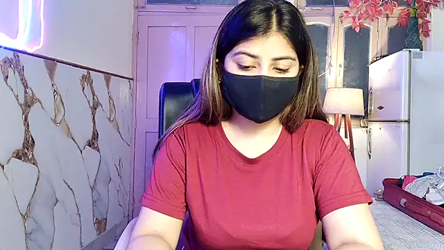 Hot-Shivangi