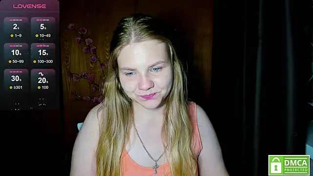 alinamors (F young) - Suck dildo with saliva