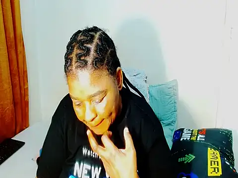 Love-Racheal75 webcam