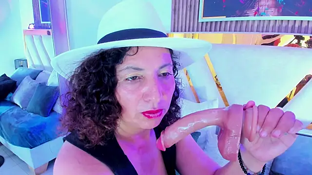 Luna_Naughty1 webcam