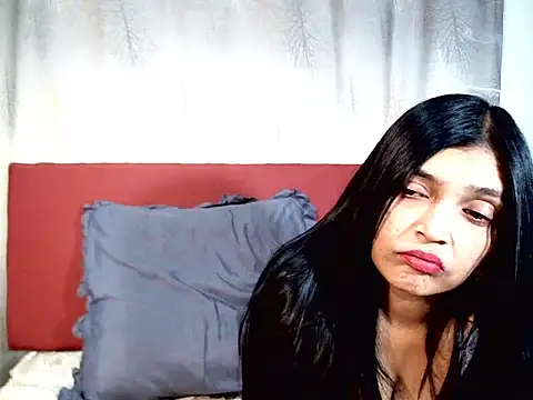 IndianAlisha webcam