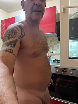 cobraboysex@xh (Ask my age) - i fuck my ass and cum