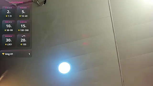 LesliePetit webcam