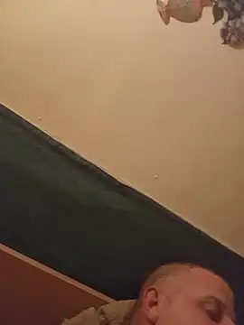 Kanoos1995 webcam