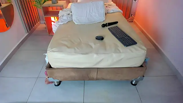 jazminmoree webcam