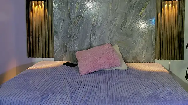 Victoria_Moonn webcam