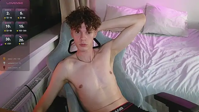 cute_thomas live cam on StripChat