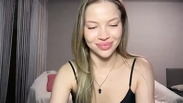 emmymills - EmmyMills's free webcam - UK Sex Cams