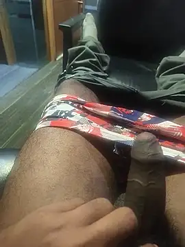 hotboy43339 (M young) - Cum show in public