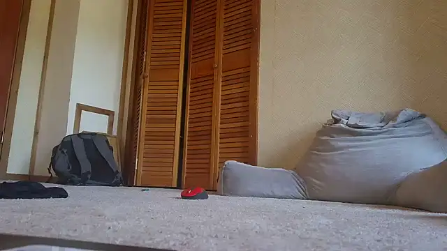 cashmasterzobistone webcam