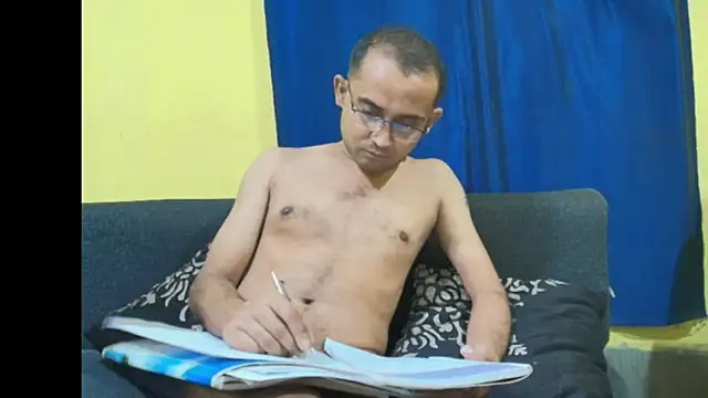 Cute_boy2000 webcam