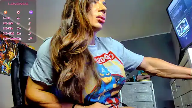 Alesyamuscledoll@xh webcam