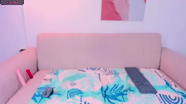 nyx_velvet webcam
