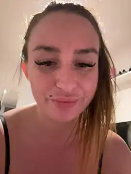TwojaMary69 webcam