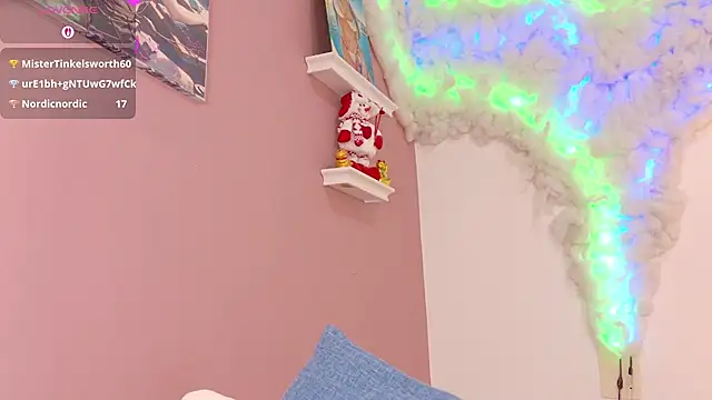 mia_gold_ webcam