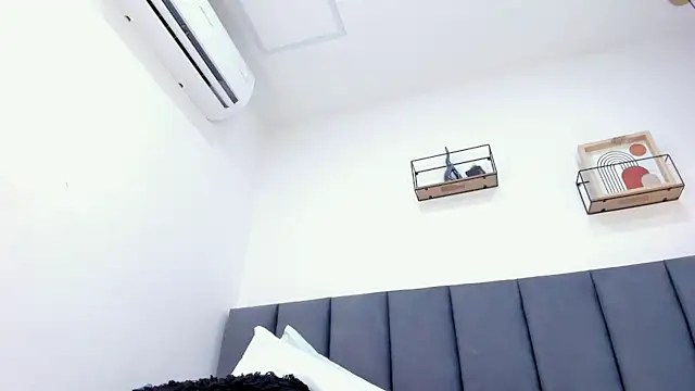 sam_doll_ webcam
