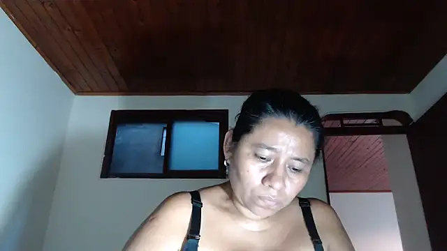 adrixxx38 webcam