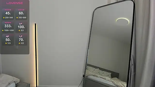 sarahphyllis 🔵 live nude chat
