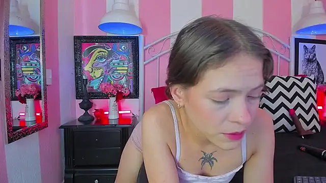 Liah_Grey8 webcam
