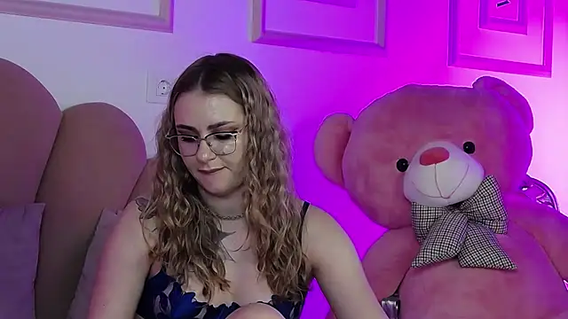 abby__white (F teen) - ✍️ Your name on my body ✍️