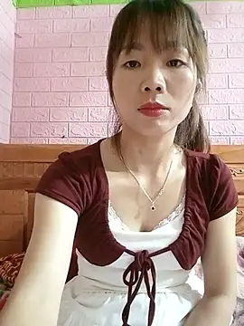 amylinee01 (F young) - Nụ hôn 😘 gió