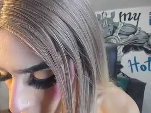 Miranda_bigcock3 webcam