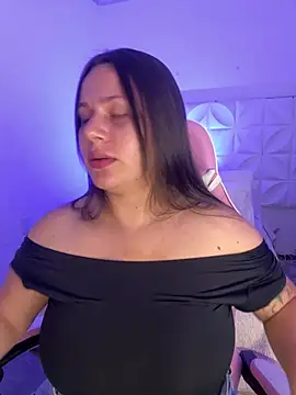 Ivonny_Goldie webcam