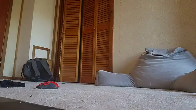 cashmasterzobistone webcam