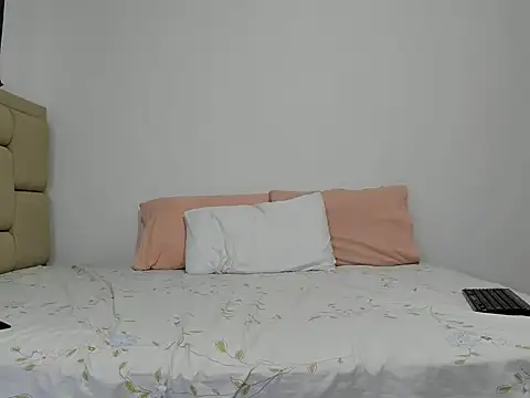 Scarletcute24