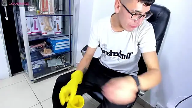 Alexx_bigcockk webcam