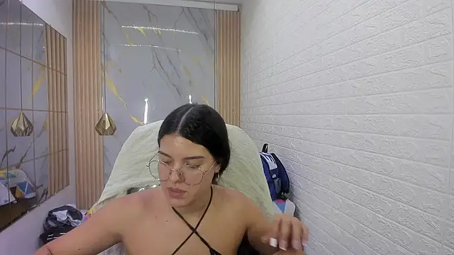 vanessa_f webcam