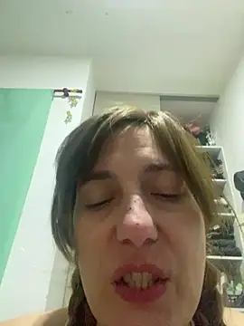 lulupiecitosamor webcam