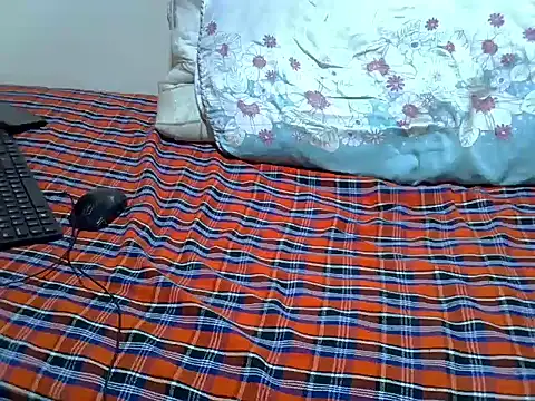 creamypetite webcam