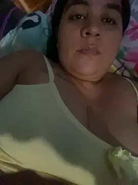laura1999love webcam