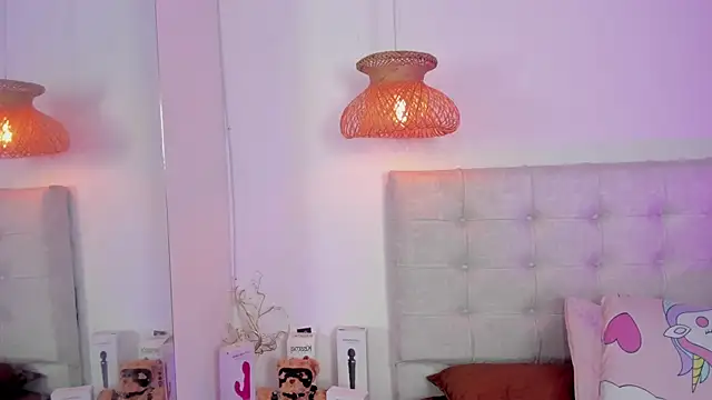 Vanessa_cruz_18 webcam