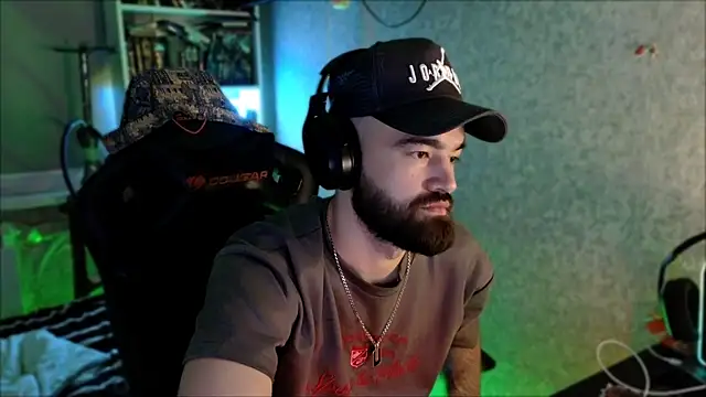 _Serious_Man webcam