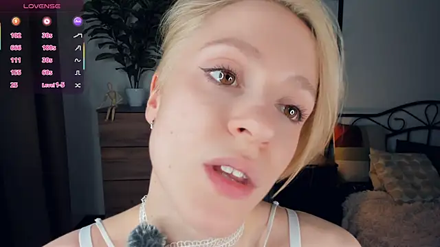 JanettePerro webcam