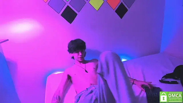 AmethystShadow17 webcam