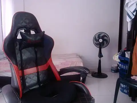 Adriana_0312 webcam