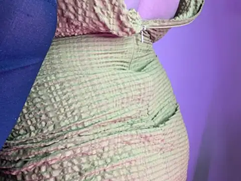 its_cherry_magic (F young) - Candle 🕯️ drops on boobs🤤