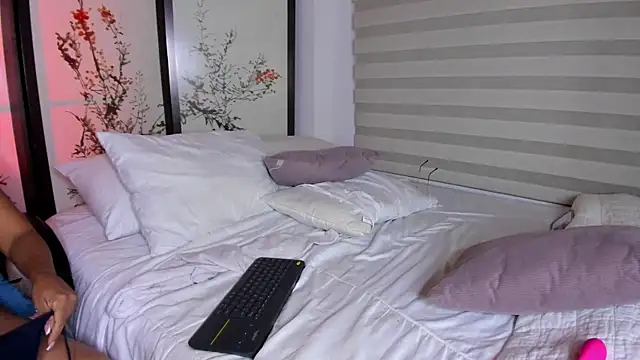 Kate_n_John live cam on StripChat