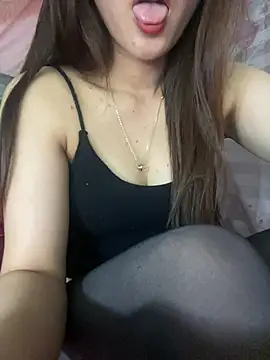 Venus-cute live cam on StripChat