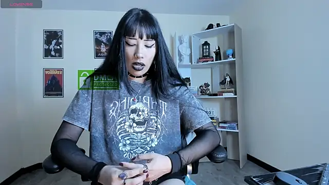 Ravenelle_ webcam