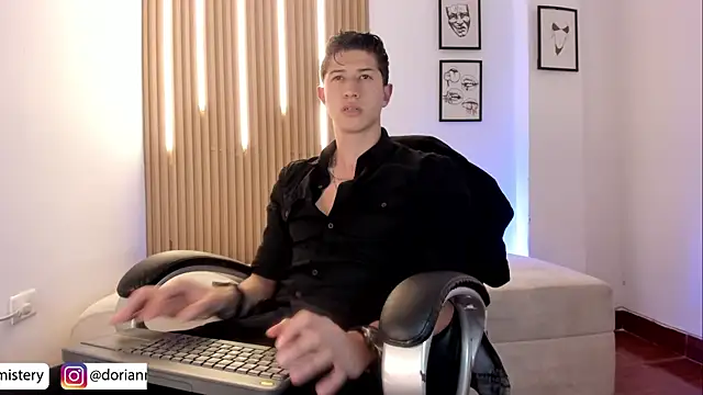 Dorianmistery2322_ webcam