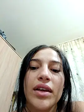 Virgin_Pussy_Love webcam