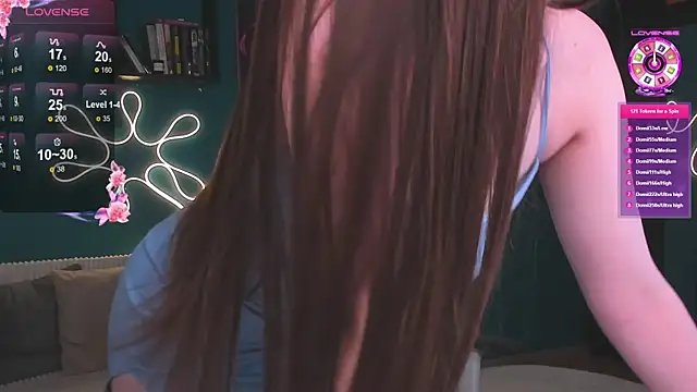 katie_taylorr live cam on StripChat