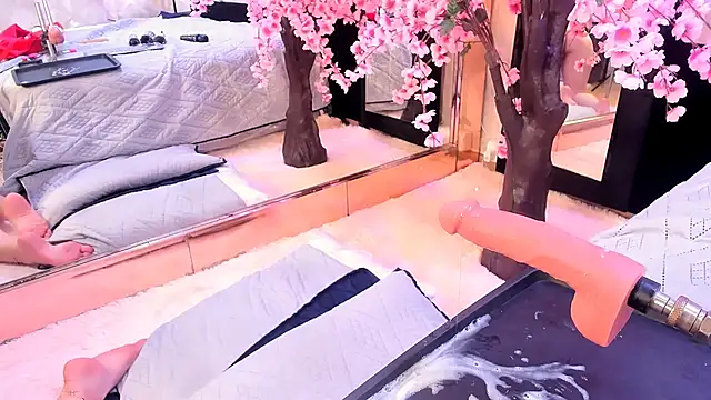 TessaCooper1 webcam